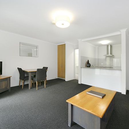 Mt Ommaney Hotel Apartments Brisbane Dış mekan fotoğraf