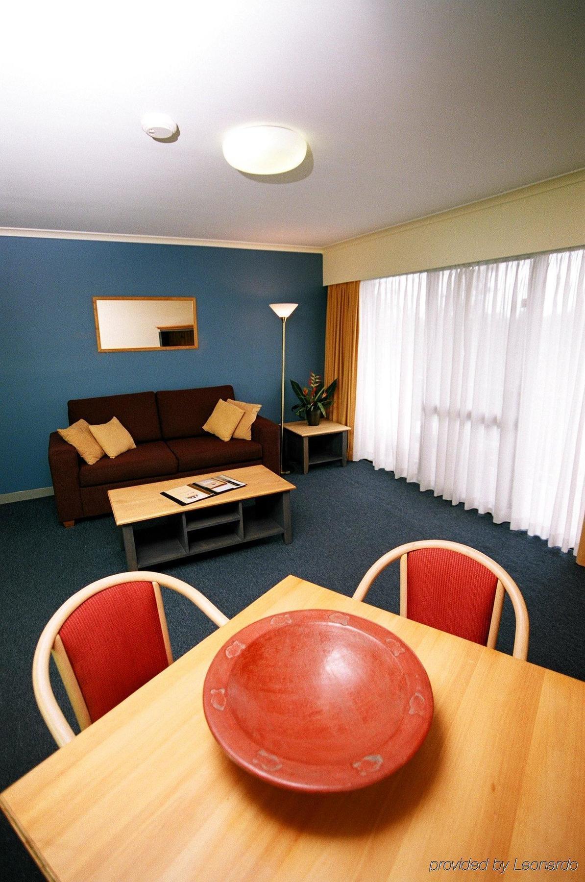 Mt Ommaney Hotel Apartments Brisbane Oda fotoğraf